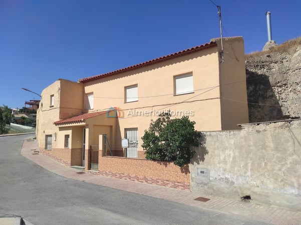 House in Caniles - view 1