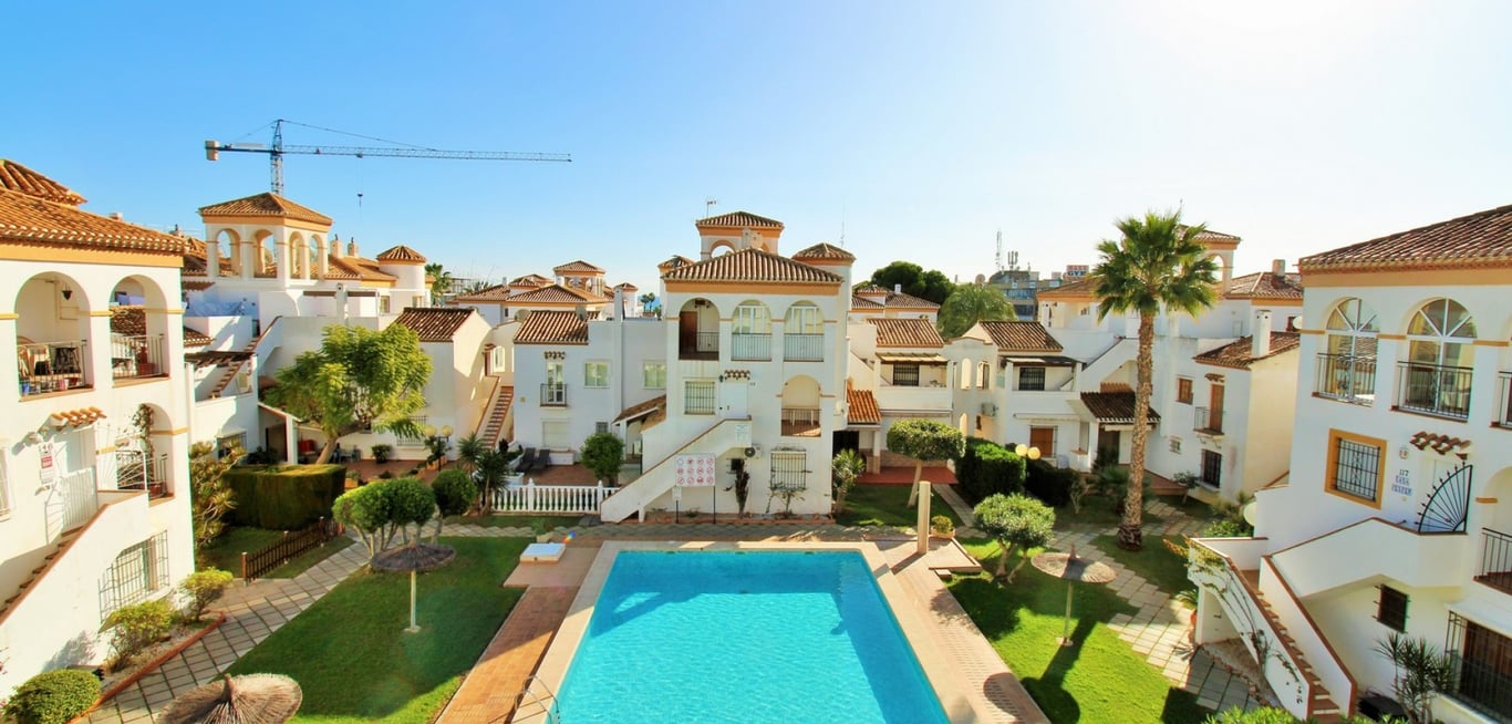 Apartment in Playa Flamenca - Image 2