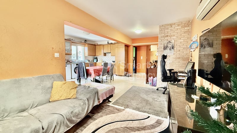 Apartment in Kiti - view 1