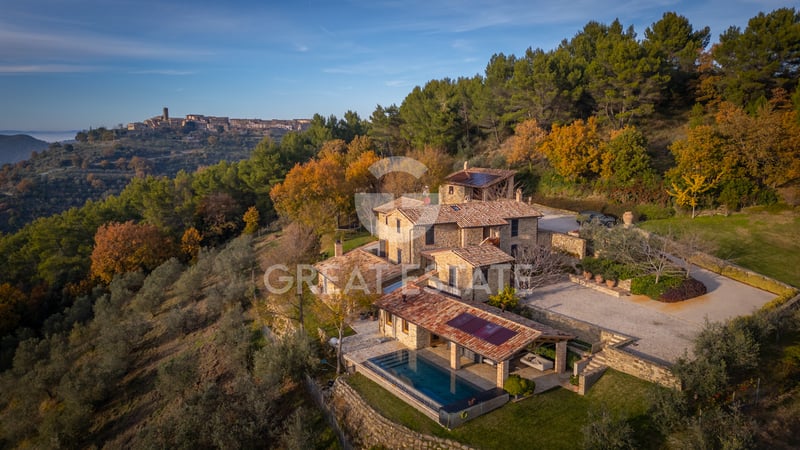 House in Umbria - view 1
