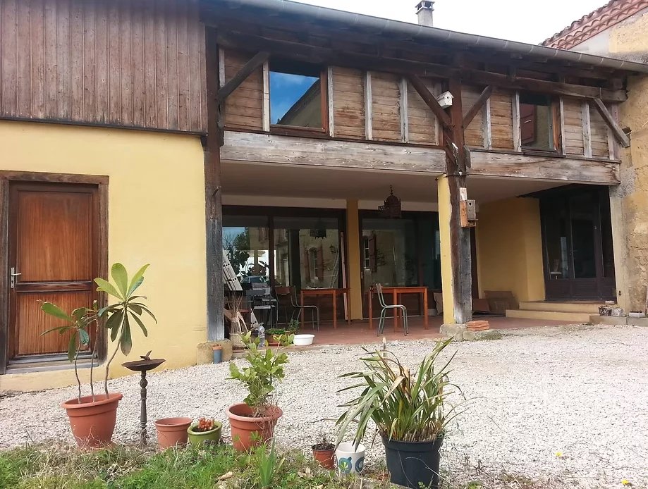 House in Sainte-Dode - Image 3