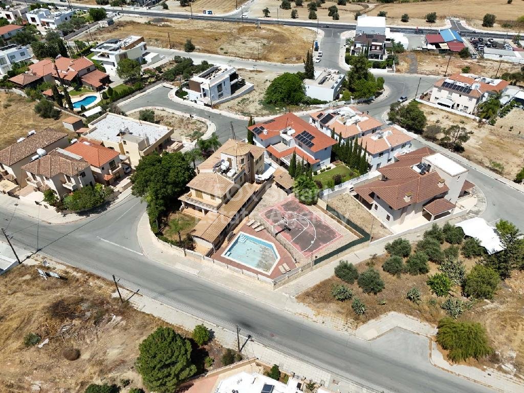 House in Tseri - Image 2