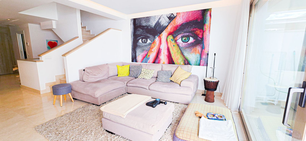 Villa in Mijas Costa - Image 2