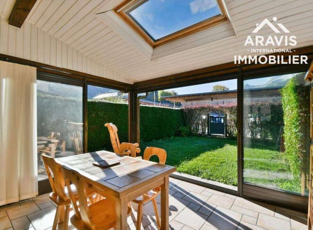 Villa in Thones - view 1