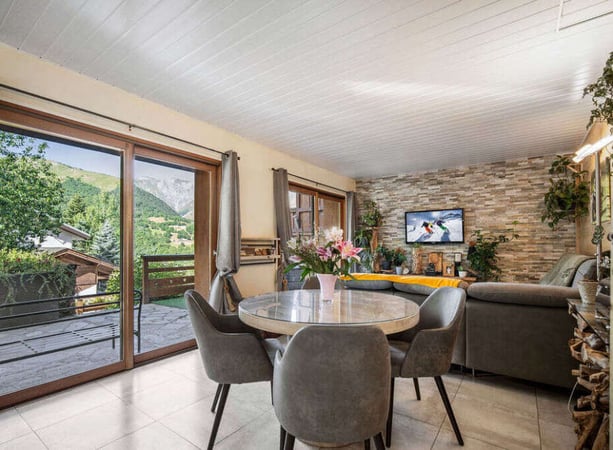 Chalet in Saint-Martin-de-Belleville - view 1