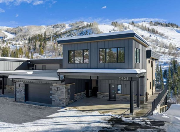 House in Steamboat II - view 1