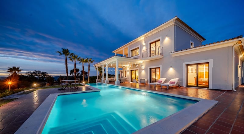 Villa in Santa Barbara de Nexe - view 1