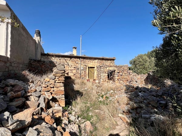 House in Kato Loumas - view 1