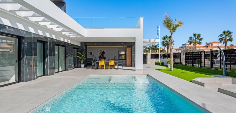 House in Algorfa - view 1