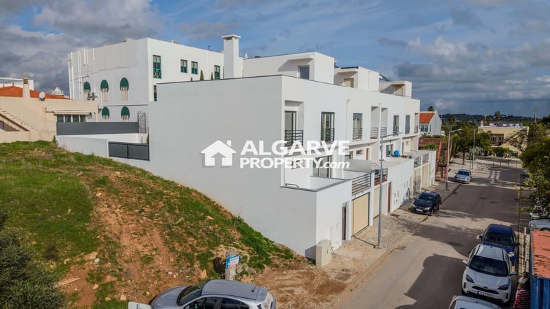 Villa in Moncarapacho - view 1