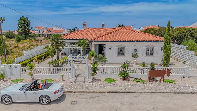 House in Aljezur - view 1