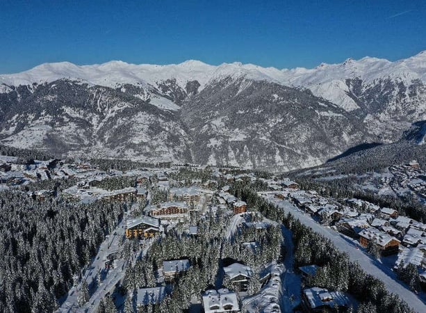 Apartment in Courchevel - view 1