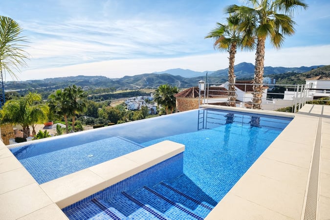 House in Benahavis - view 1