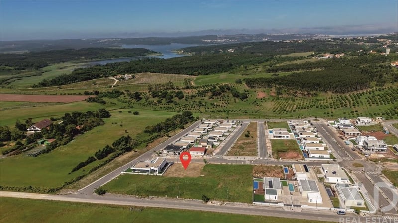 Land in Serra do Bouro - view 1