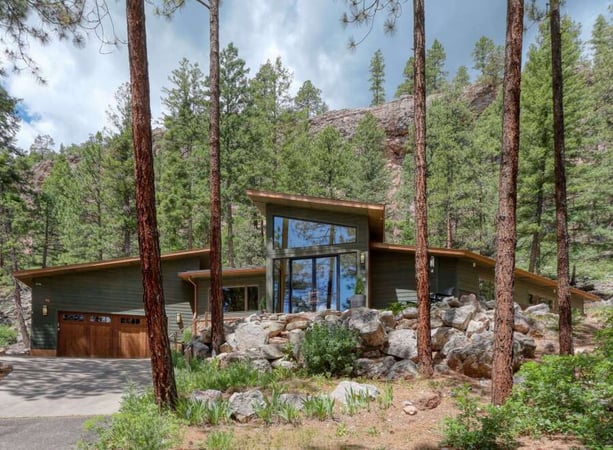 House in La Plata County - view 1