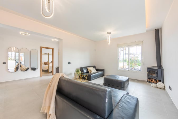 Apartment in La Duquesa - view 1