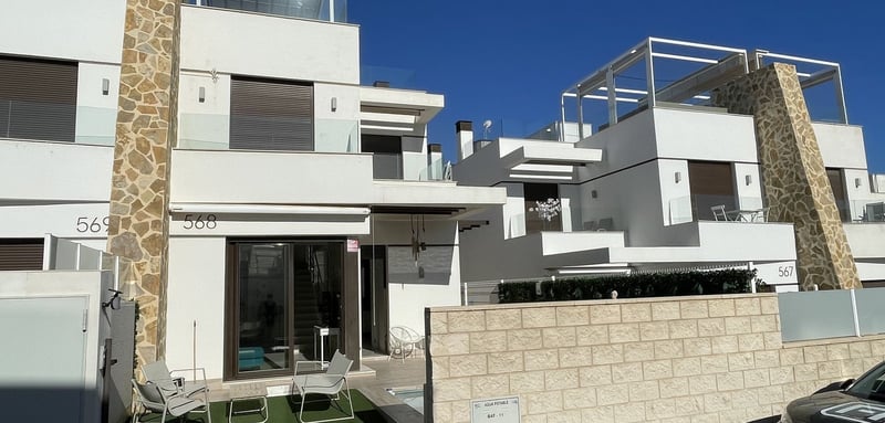 House in Villamartin - view 1