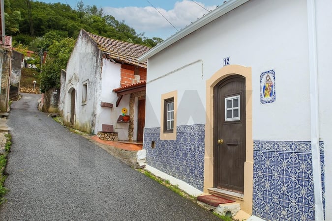 Villa in Azedia - view 1