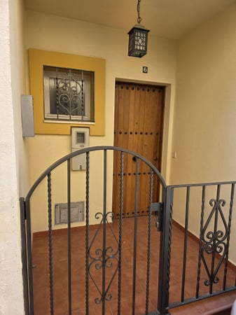 House in Coin - view 1