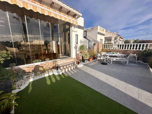 House in Urbanizacion los Balcones - view 1