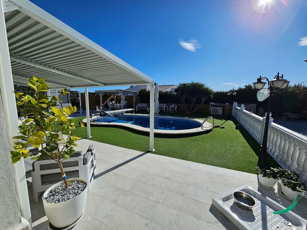 House in San Fulgencio - view 1