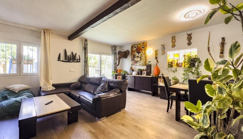 House in Estepona - view 1