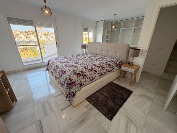 House in Marbella - view 1