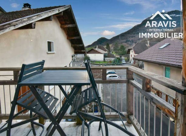 Villa in Seythenex - view 1