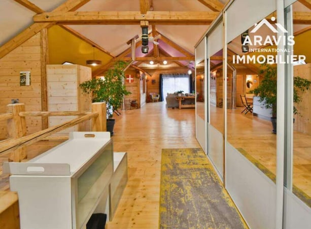 Villa in Seythenex - view 1