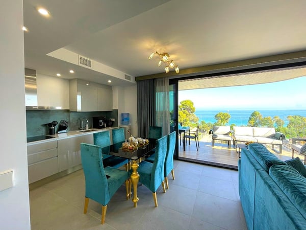 Apartment in Villajoyosa - view 1