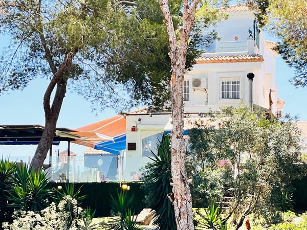 House in La Zenia - view 1