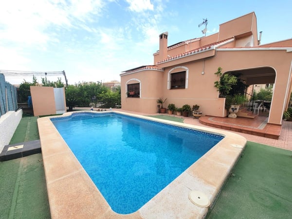 House in Torrevieja - view 1