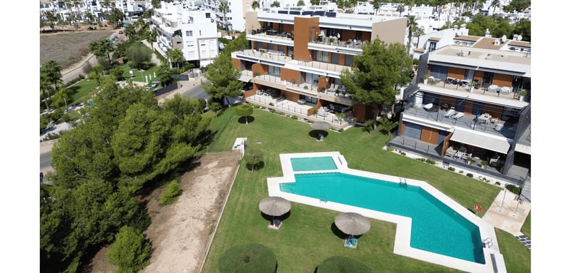 Apartment in Villamartin - view 1