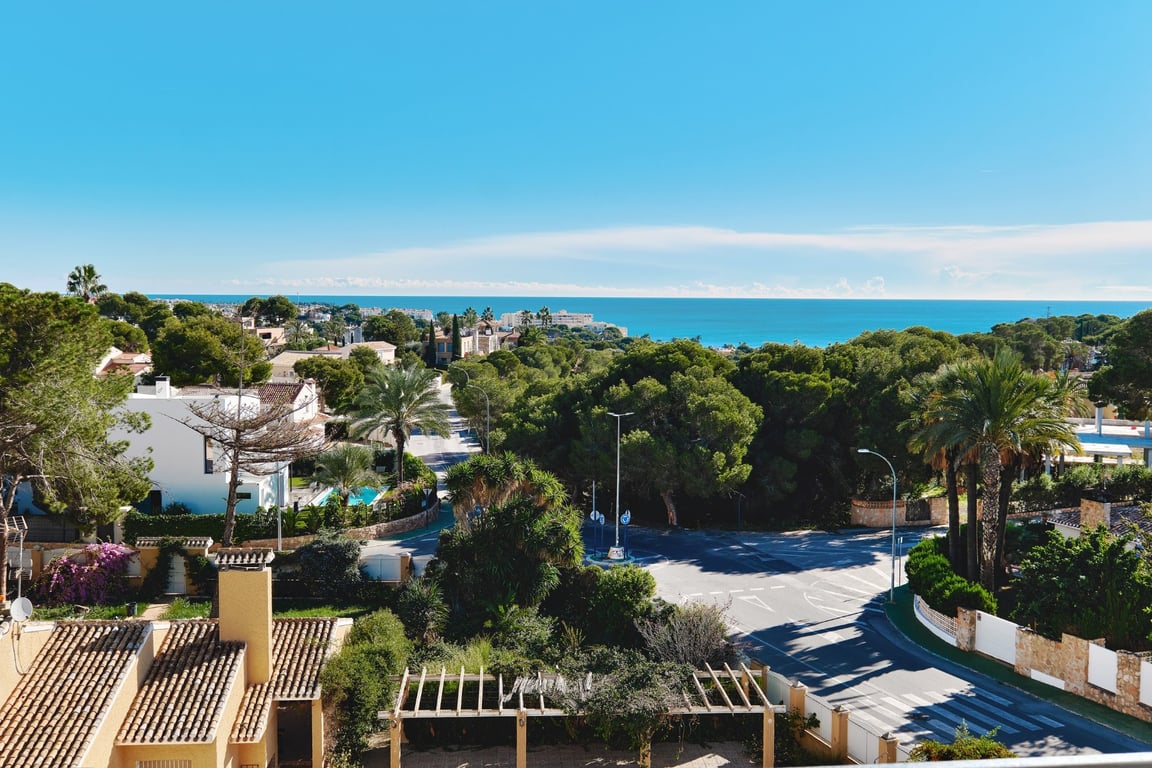 Apartment in Dehesa de Campoamor - Image 2