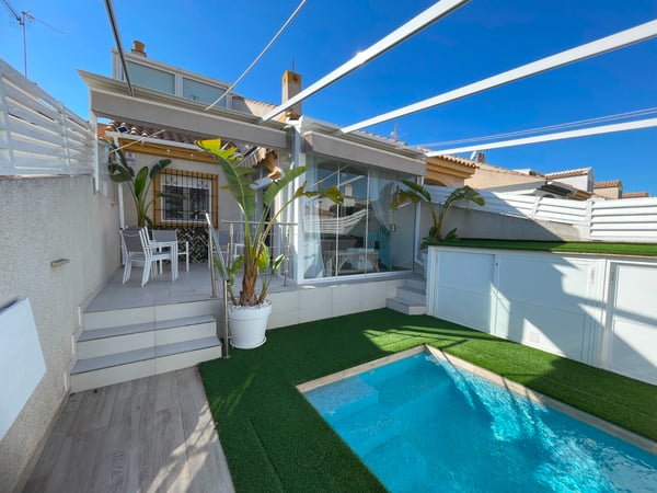 House in Torre de la Horadada - view 1