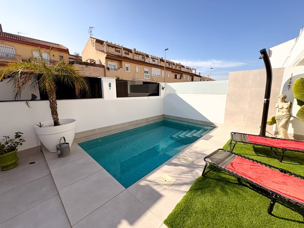 House in San Pedro del Pinatar - view 1