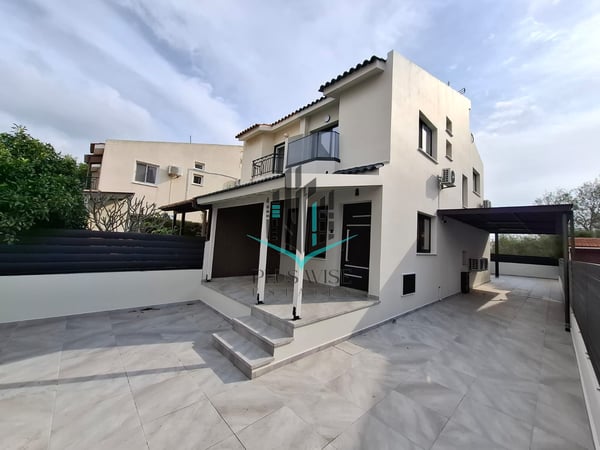 Villa in Perivolia - view 1