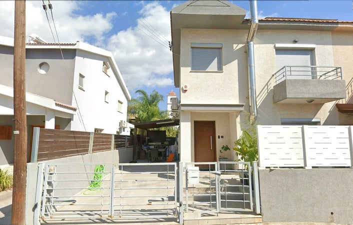 House in Kato Polemidia - view 1