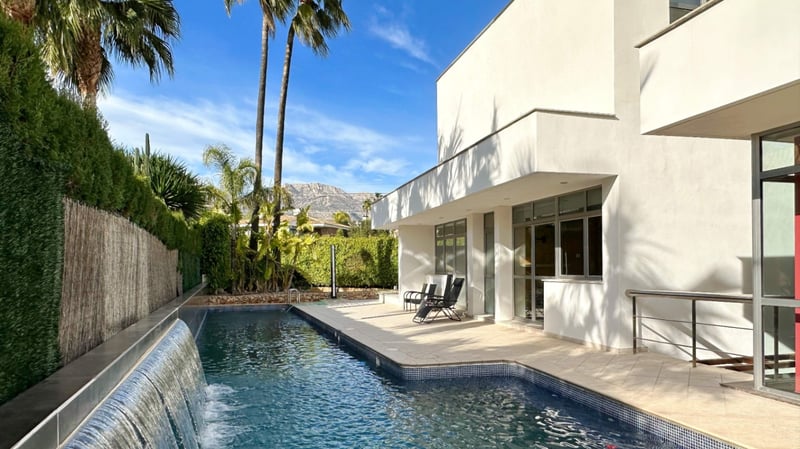 Villa in Benidorm - view 1