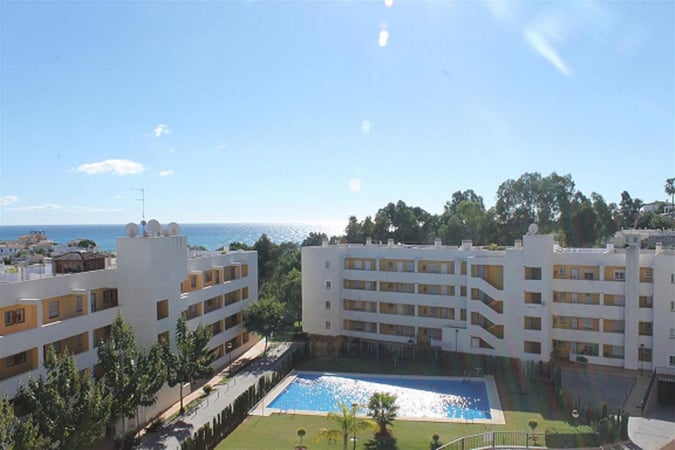 Apartment in Calahonda - view 1