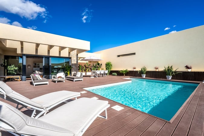 Villa in Lo Mendigo - view 1