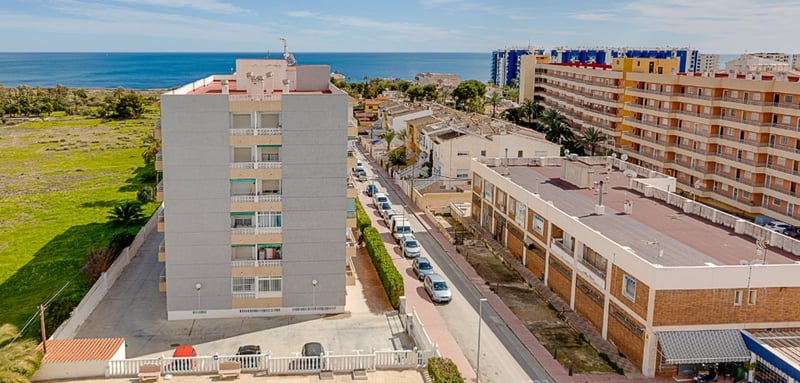 Apartment in Punta Prima - view 1