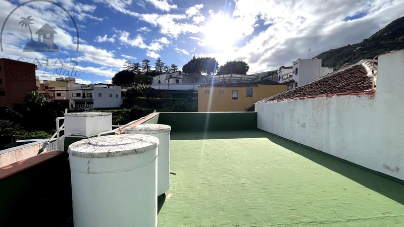 Villa in Icod de los Vinos - view 1