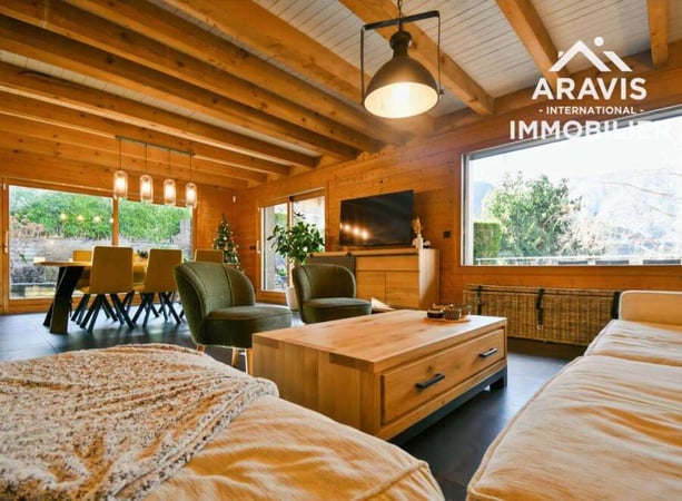 Villa in Thones - view 1