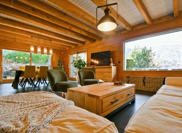 Villa in Thones - view 1