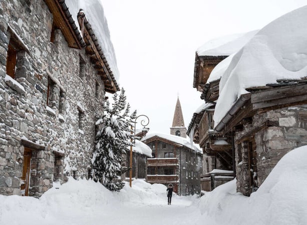 Apartment in Val-d'Isere - view 1