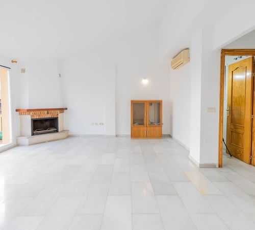 Villa in Fuengirola - view 1