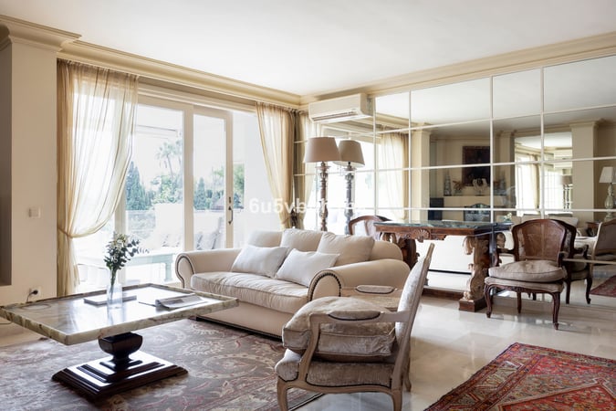 Penthouse in Marbella - view 1