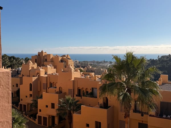 Apartment in La Duquesa - view 1