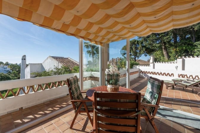 House in Sitio de Calahonda - view 1